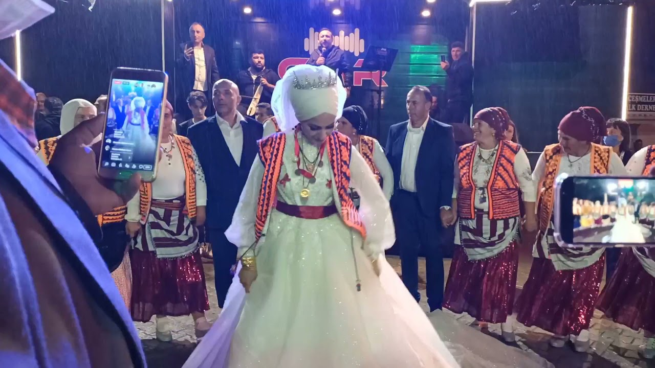 Karadeniz Düğünü#Çalköy Gençlik#Sarı Yelekliler Horon#Özkan Pekin#İsmail Cumhur