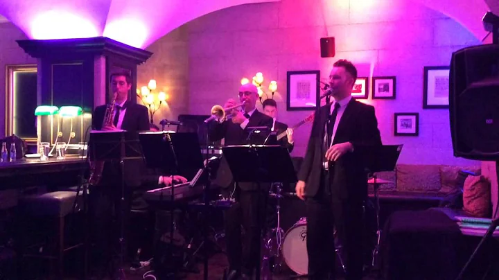 Charles Cavanagh "You make me feel so young" - live