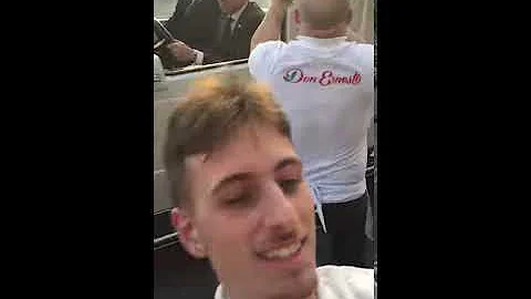 Pope Francesco accepts the pizza Made by antonio g...