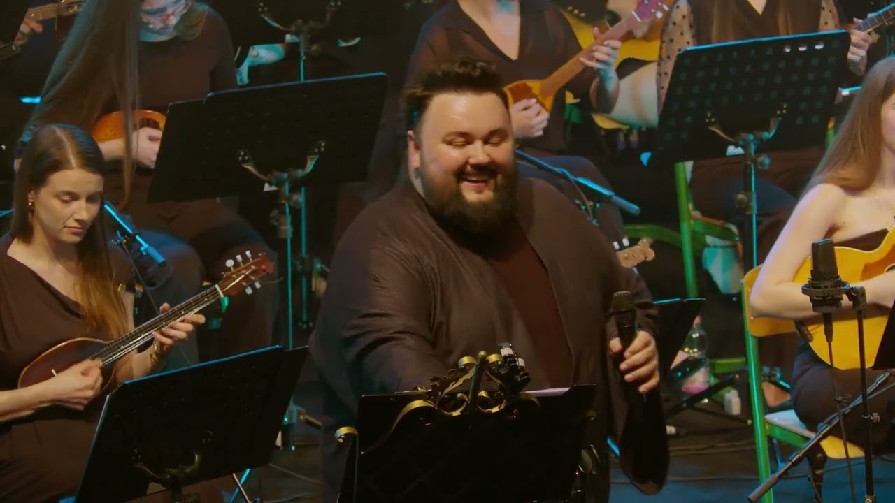 Zbog jedne divne crne žene - Tamburaški orkester Dobréč feat. Jacques Houdek