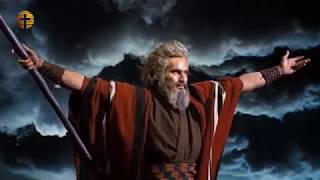 شکافتن رود نیل توسط موسی The Moses miracle