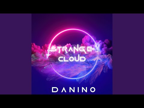 Strange Cloud auf YouTube ansehen Strange Cloud auf YouTube ansehen