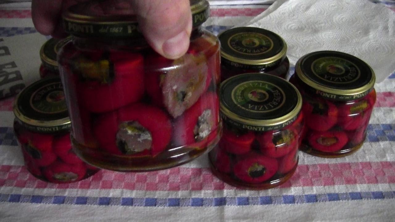 Peperoncini piccanti ripieni