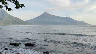 GUNUNG API KARANGETANG TERLIHAT SANGAT INDAH SAAT PAGI HARI