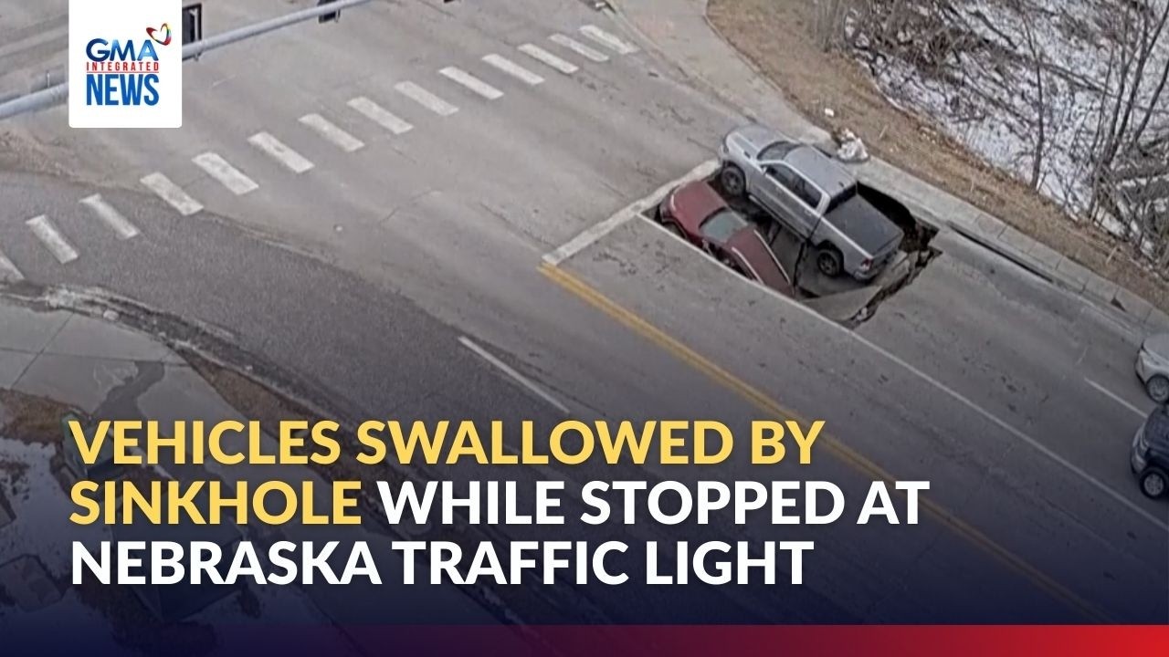 Vehicles swallowed by sinkhole while stopped at Nebraska traffic light | GMA Integrated News