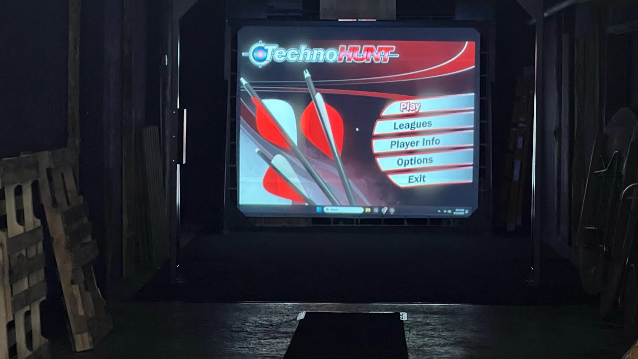 TechnoHunt at Arena Games! Archery Simulator!