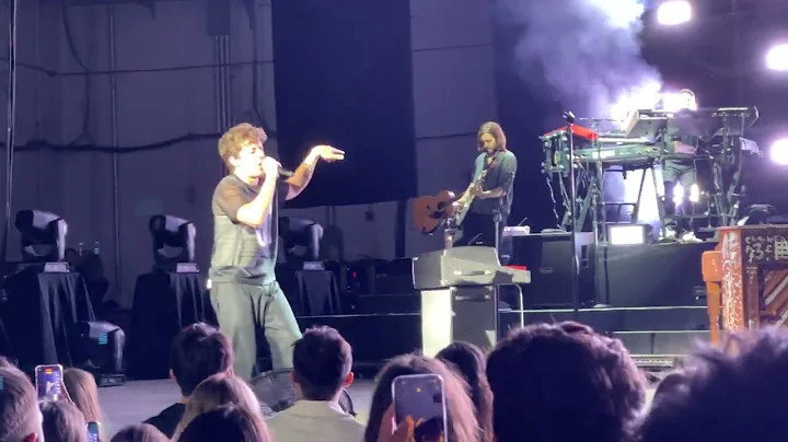 Charlie Puth - Light Switch (LIVE) 4K