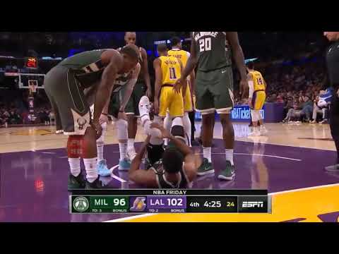 Giannis Antetokounmpo Injury Scare vs Los Angeles Lakers