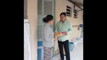 chuyện cảnh giác bán nhang dạo vô nhà vỗ vai lấy tiền #song #song #funny #haihuoc #short