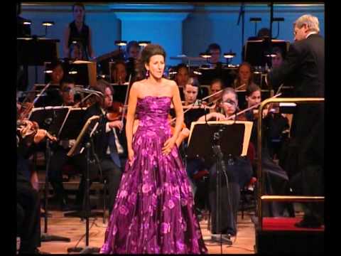 Lucia Aliberti - Ah! Non giunge uman pensiero - La Sonnambula - V. Bellini - Semperoper Dresden