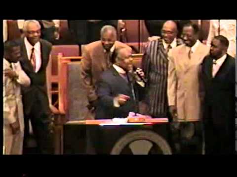 Bishop CLMorton, Jr preaches "Let Her Drive" - Par...