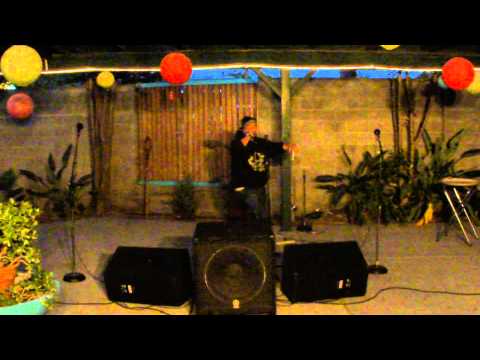 Cover Tre Lif @ OpenMic Crew 08-14-14 vid18