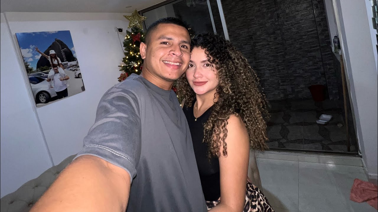 Sorpréndenos a yarleidis el día de velitas ❤️