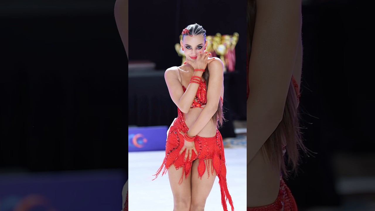 The intensity of that gaze 😳