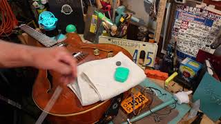 Fake Luthier Hacks: Flossing Your Archtop Guitar