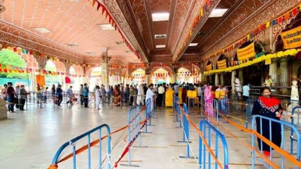  गोविन्द जय देव जयपुर में दर्शन करें 