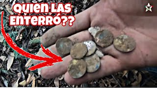 ¡INCREÍBLE! ENCUENTRO un MONEDERO LLENO DE DÓLARES en medio DEL BOSQUE ¿POR QUÉ APARECIÓ AQUÍ?