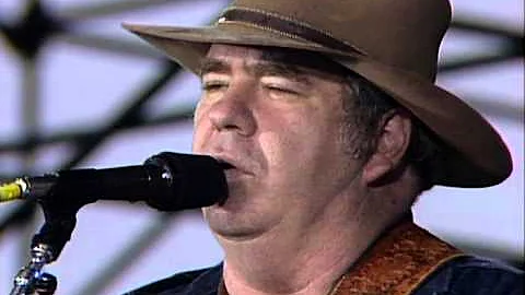 Hoyt Axton - Della and the Dealer (Live at Farm Ai...