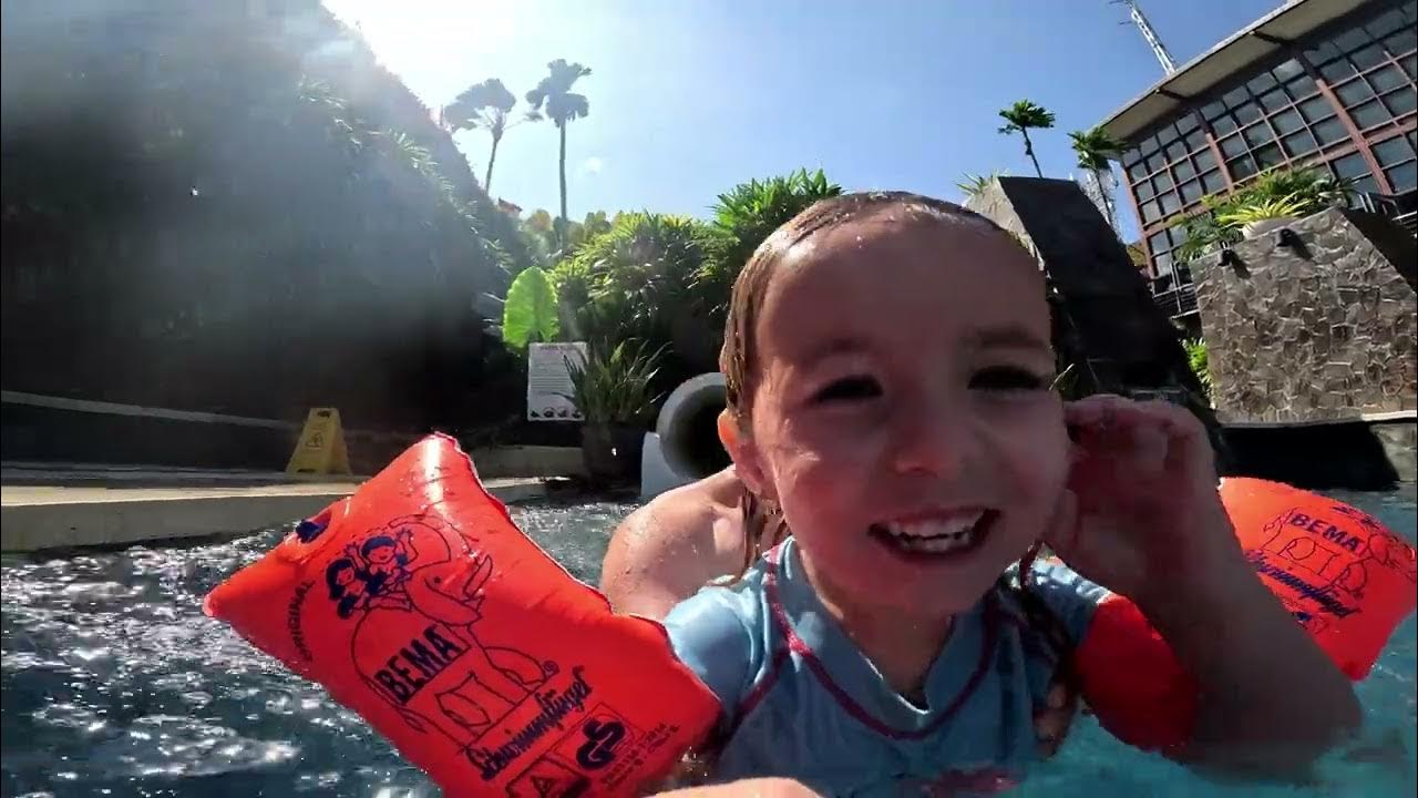 Hard Rock Hotel Bali, Flug nach Java, Luwansa Hotel Labuan Bajo - 4K