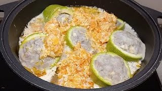 Просто, но родные обожают! Есть кабачок и немного фарша Очень вкусно и по домашнему!