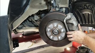 How to replace front wheel bearing hub on a Honda Odyssey, Pilot, Ridgeline, Acura MDX step by step.