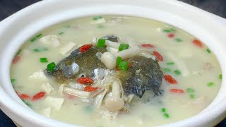 鱼头豆腐汤怎样才好喝，多加一个步骤，汤鲜奶白，好喝无腥味，太美味了#美食製作 #吃货推荐官 #親子食譜