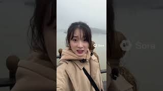 女孩不小心穿越到了草船借箭的现场,接着就悲剧了