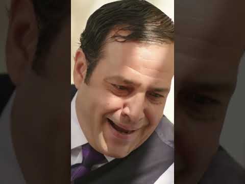 لما تحكي لصاحبك مشاكلك عشام يديك حلول يقوم مقفلها في وشك 