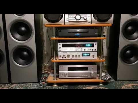 это все было раньше вот такие колонки. кассетная дека. муз. центр сони ...