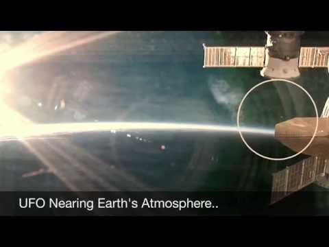 UFO - NASA Forgets To Cut Live Feed
