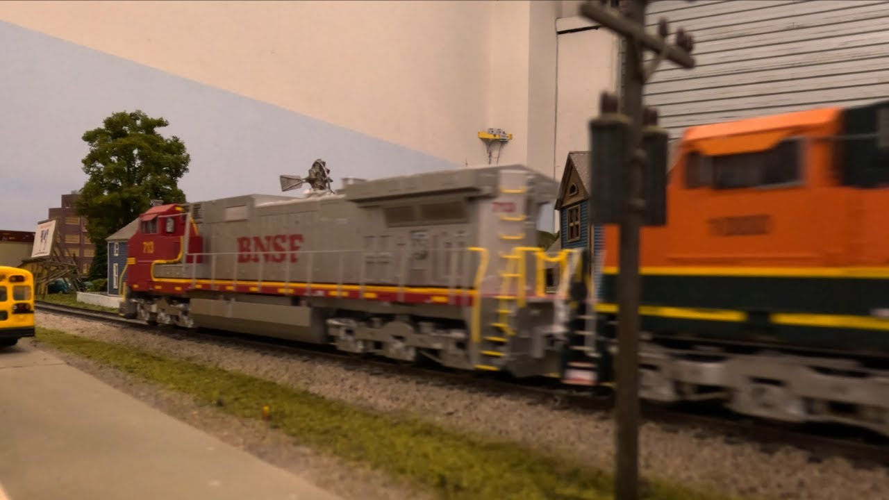 HO Trains in Action – Railfanning the Layout Ep  61