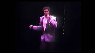 Tom Jones  Hip Shakin' in Westbury, NY (May 28, 1986)