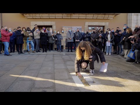 Nueve adoquines stolpersteine homenajean en Ponferrada a los bercianos deportados a campos nazis