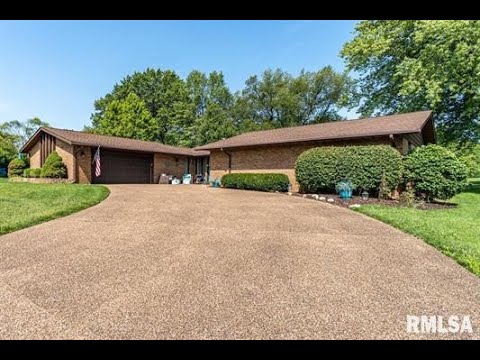 14 Cypress Point, Pekin, IL home video tour