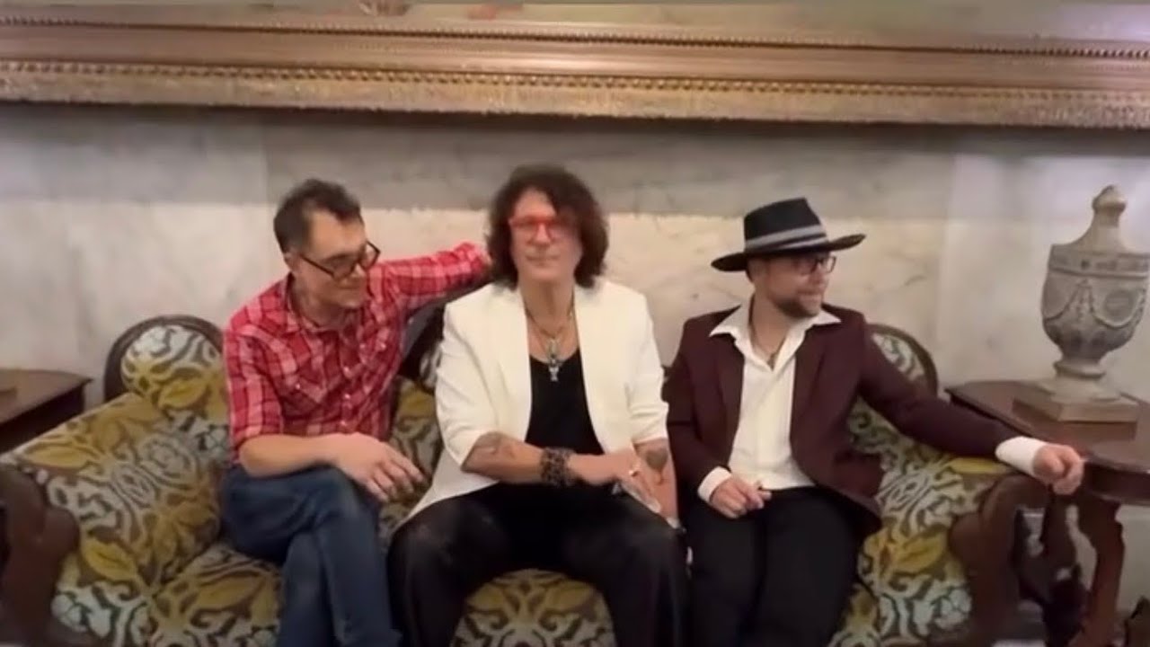 Jet Lag Motel - Listen (Official Music Video)