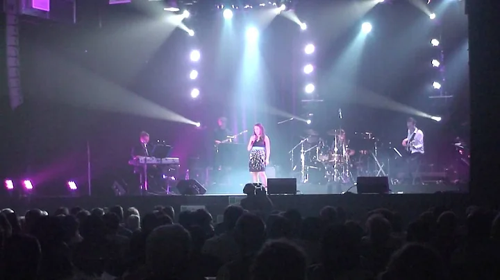 Mgan Lessard chante  ''Chanson en fte de St-Ambroi...