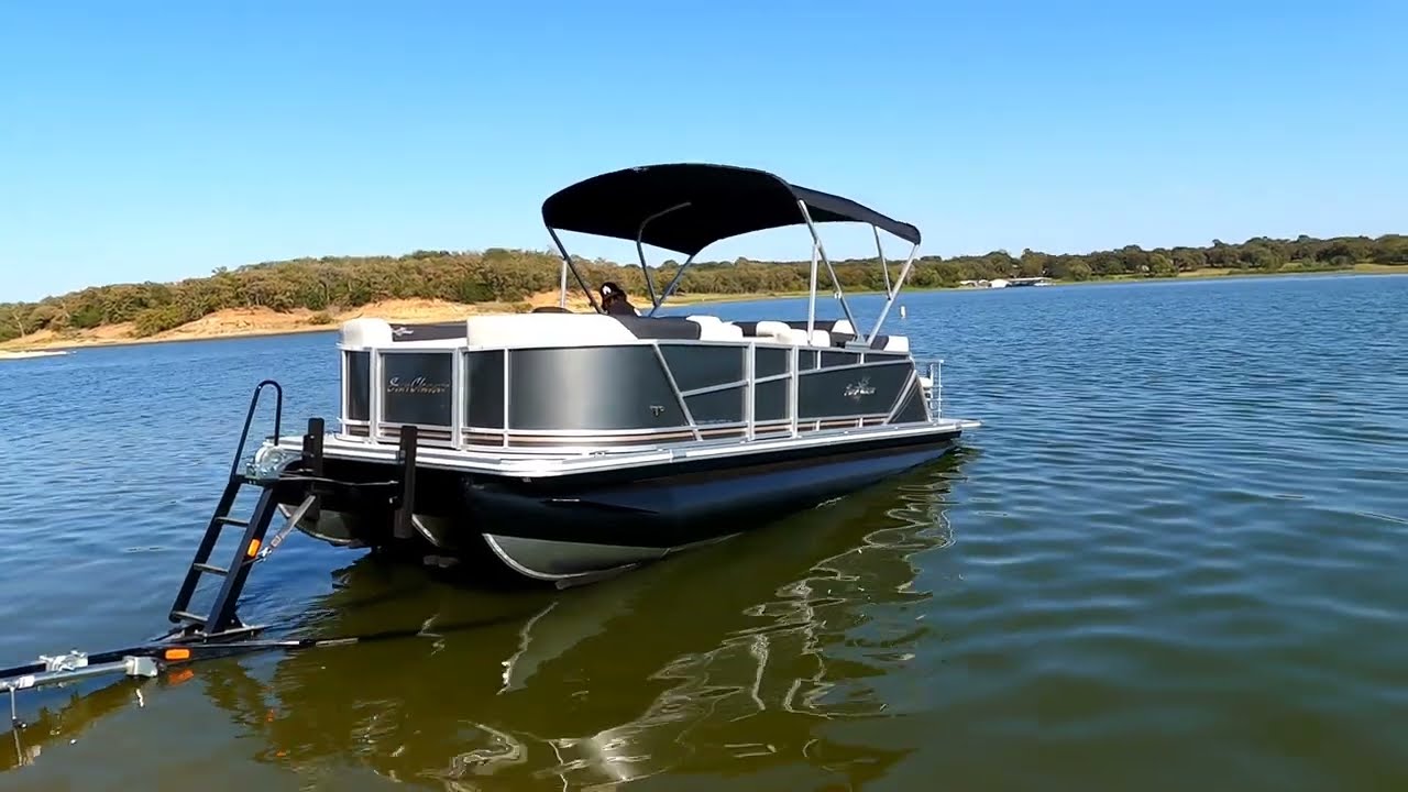 2023 Sunchaser Geneva 22sb with Mercury 150l short highlight video