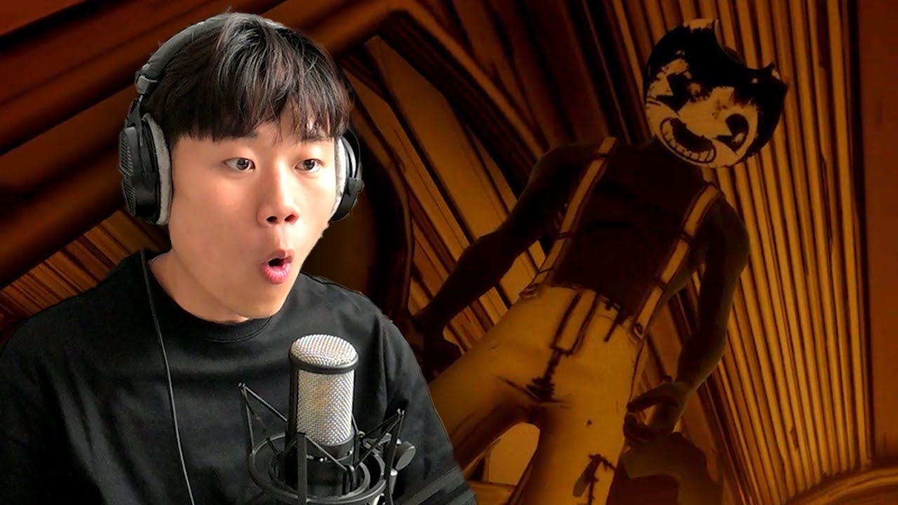 Кто этот привлекательный парень? (И парень справа?)