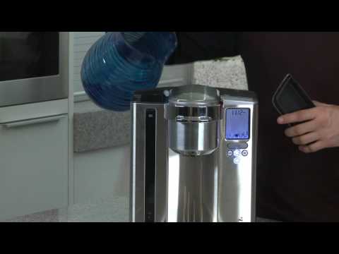 solutions:-gourmet-single-cup-brewer-bkc700xl-blue-light-flashing-water-tank