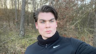The dark truth about dating as an attractive man