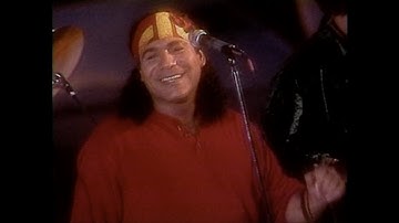 Thumbnail of Andy - Dokhtare Bandar (Official Music Video)