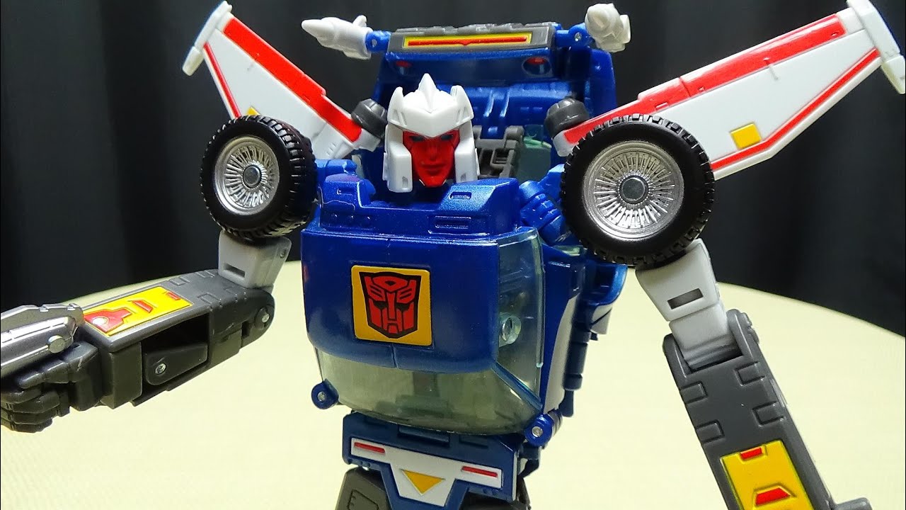 MP-25 Masterpiece TRACKS: EmGo's Transformers Reviews N' Stuff