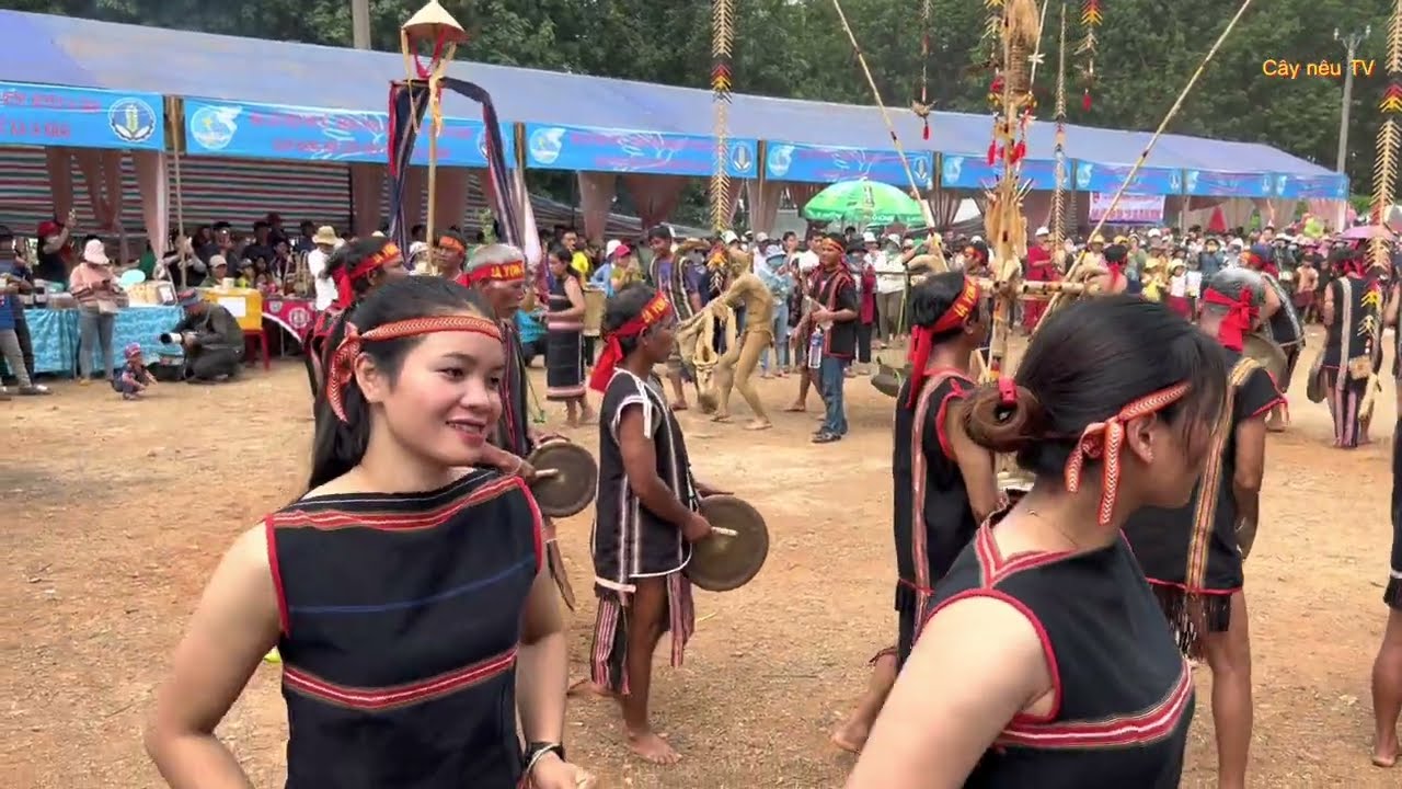 Đội cồng chiêng làng Bồ  xã Ia Yok - Ia Grai - Gia Lai