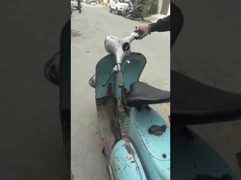 Bajaj Vespa 150 - YouTube