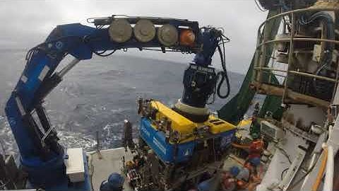 Deploying ROV Jason