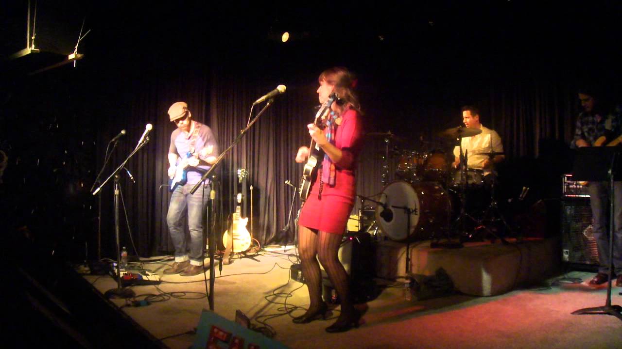 Nashville Flipside Presents Fawn Larson LIVE! (2)