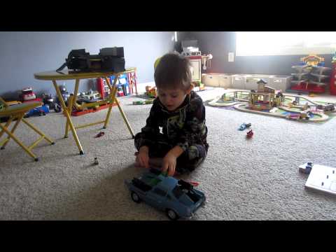 cars-2-toy-review-by-4-year-old-secret-spy-attack-finn-mcmissile!!!
