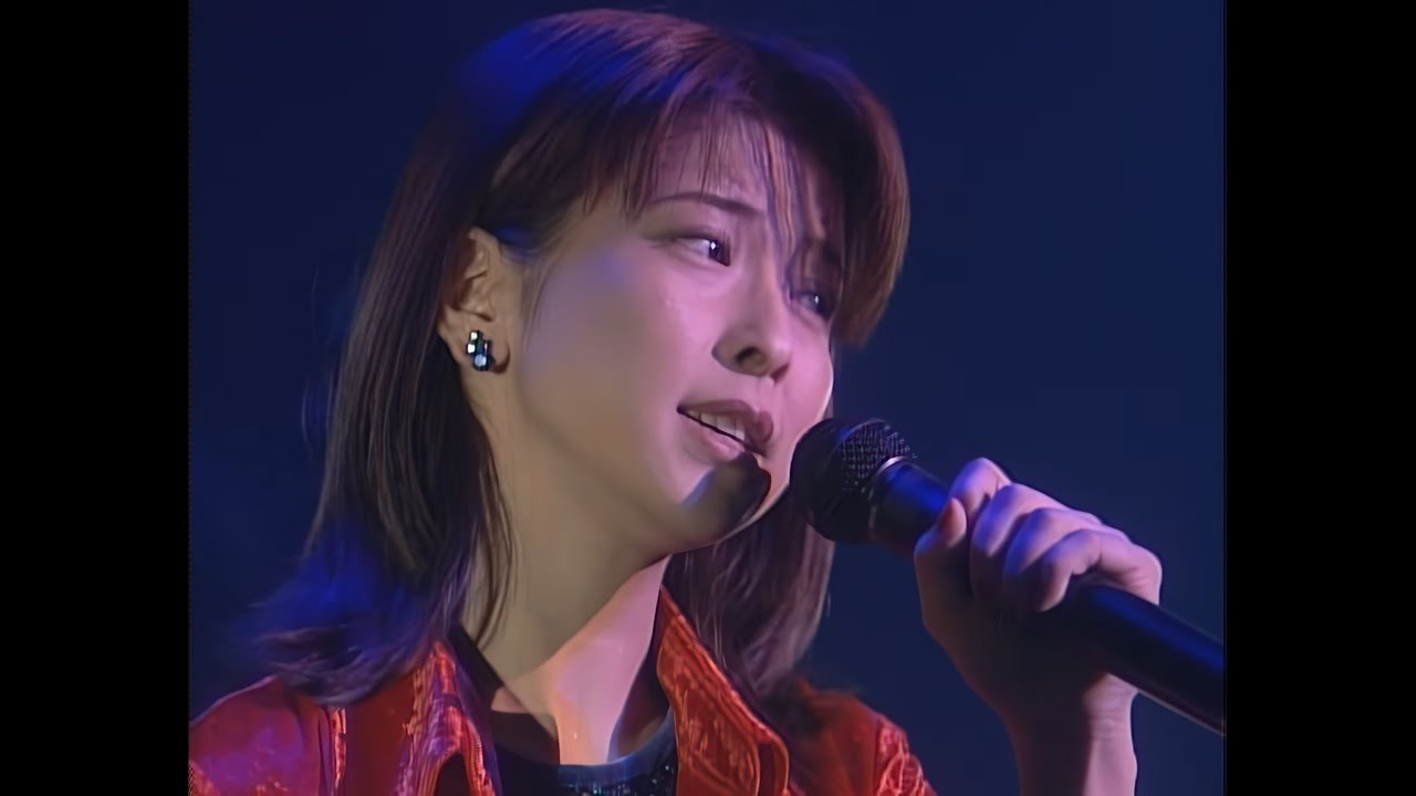 Chisato Moritaka 1997 Peachberry Show / 銀色の夢 (4K) - YouTube