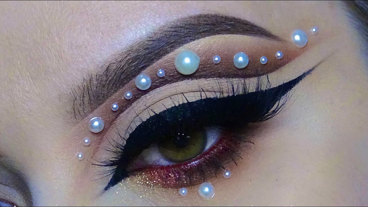 Brown Cut Crease and Eyeliner Makeup Tutorial