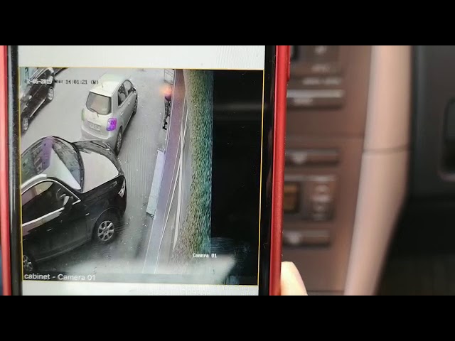 VIDEO – Furt de bicicletă în plină zi pe Semaforului. I-ai văzut pe hoți? 1 video